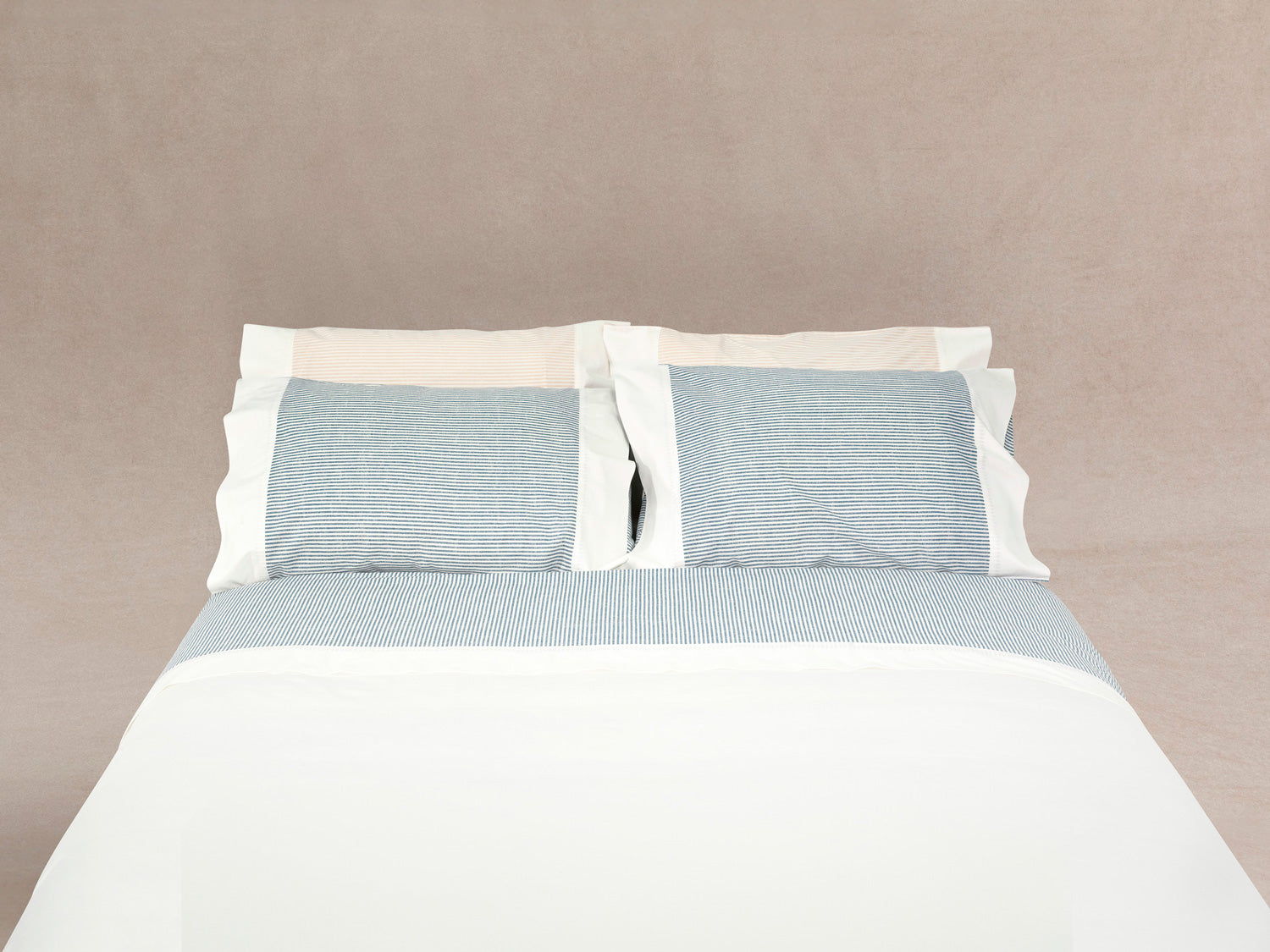 Stripesense bed sheet set