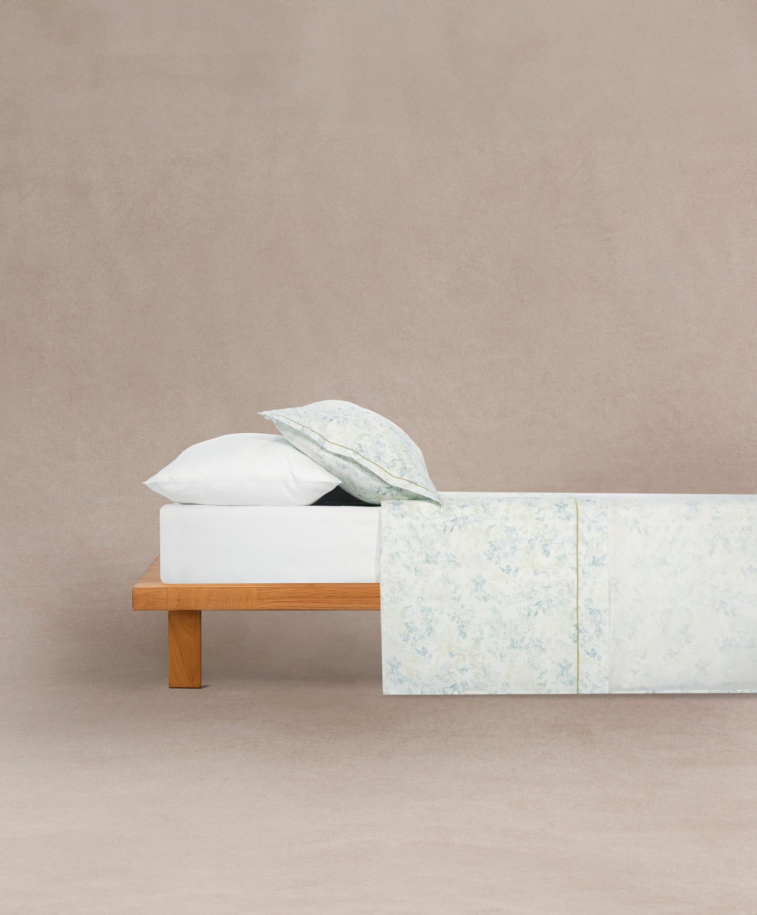 Tranquility bed sheet set